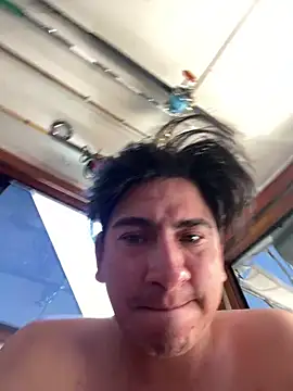 algila08 online show from April 2026 07:25:02 PM