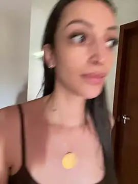 Snapshot of BelleRune chatting on December 2024 03:53:02 PM BelleRune online show from December 2024 03:53:02 PM