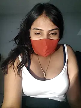 Snapshot of Red_Love_1 chatting on November 2025 07:28:01 PM Red Love 1 online show from November 2025 07:28:01 PM