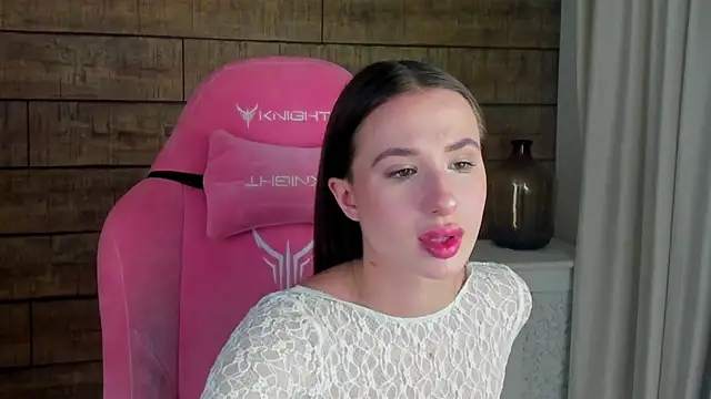 KristinaBellini online show from December 2025 05:05:01 AM