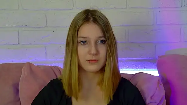 TinnaBurton online show from February 2026 04:41:01 PM