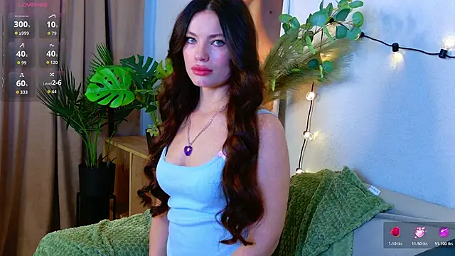 Taylla Nouell online show from December 2025 07:36:01 AM