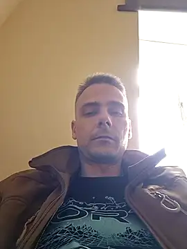 Gregorywhitelegs online show from April 2026 12:02:01 PM