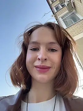 hani obsessed online show from November 2025 10:17:02 AM