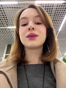 Snapshot of hani_obsessed chatting on February 2026 12:05:02 PM hani obsessed online show from February 2026 12:05:02 PM