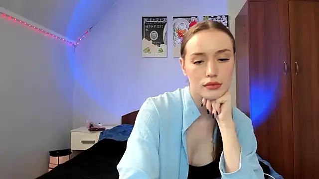 tinyglow online show from January 2026 07:00:01 AM