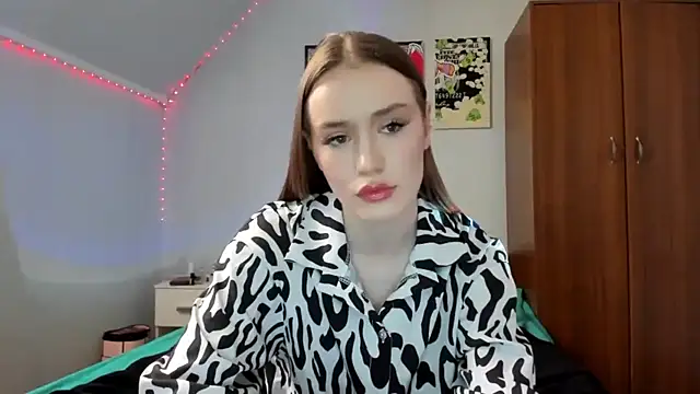 tinyglow online show from January 2026 08:57:02 PM