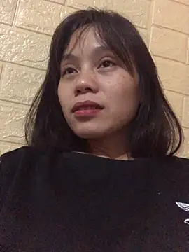 Trangbabylove online show from December 2025 01:02:02 AM