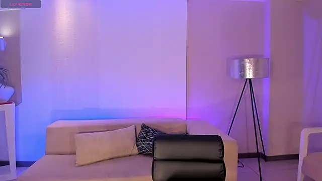 HaileyRoss  online show from March 2026 11:38:01 AM