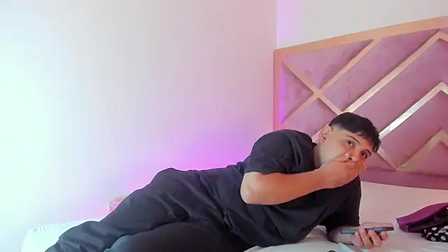 myke and mia online show from December 2025 02:15:01 PM