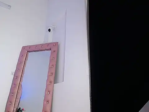 Sussan cooper online show from December 2025 09:32:02 PM