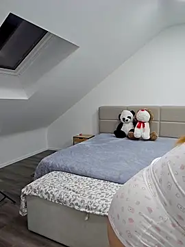 Snapshot of Nina4Velour chatting on December 2025 08:07:02 PM Nina4Velour online show from December 2025 08:07:02 PM