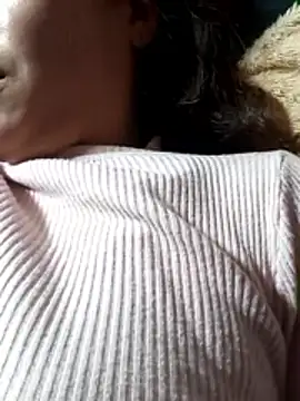 Snapshot of _Su-Su_ chatting on February 2026 04:11:01 AM Su-Su online show from February 2026 04:11:01 AM