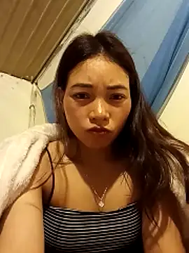 Snapshot of _Su-Su_ chatting on February 2026 12:03:01 AM Su-Su online show from February 2026 12:03:01 AM