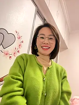 Snapshot of xiaoling2358 chatting on November 2025 01:25:02 PM xiaoling2358 online show from November 2025 01:25:02 PM