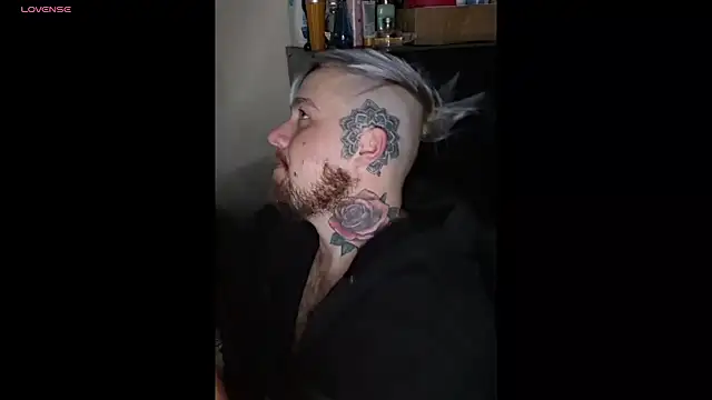 Snapshot of ThatAltGuy chatting on November 2025 11:26:01 PM ThatAltGuy online show from November 2025 11:26:01 PM