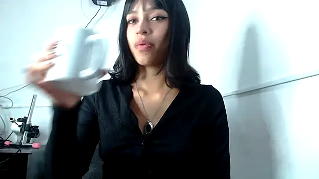 LiilithStonne online show from April 2026 02:51:02 AM