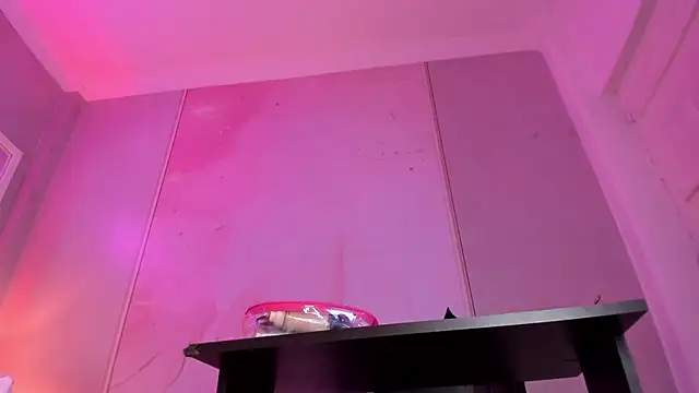 Kendall curves online show from April 2026 03:22:01 AM