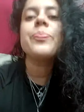 Snapshot of Lapeluda25 chatting on December 2025 08:02:02 PM Lapeluda25 online show from December 2025 08:02:02 PM