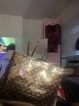 Motherbigbus online show from March 2026 01:27:01 PM