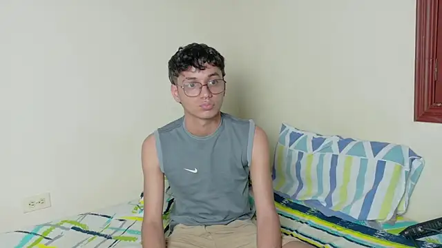 Snapshot of andrew_dann chatting on December 2025 11:26:02 AM andrew dann online show from December 2025 11:26:02 AM