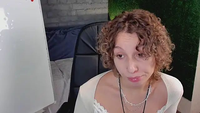 Snapshot of Mary_Wohlberg chatting on December 2025 05:34:01 AM Mary Wohlberg online show from December 2025 05:34:01 AM