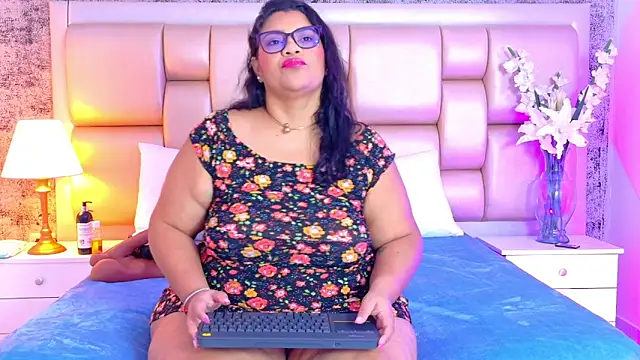 SelennaCooper online show from February 2026 11:54:01 AM