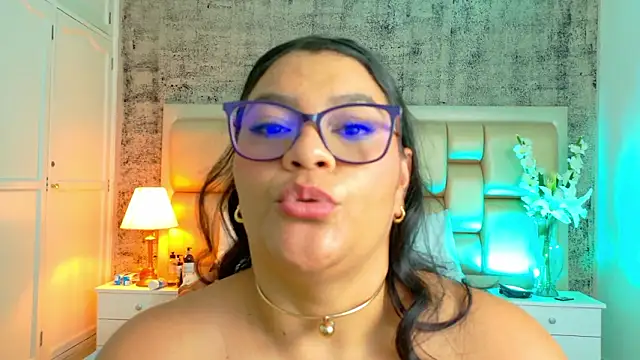 SelennaCooper online show from March 2026 11:57:01 AM