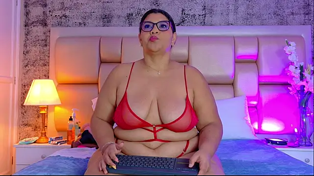 SelennaCooper online show from April 2026 11:39:02 AM