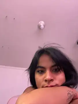 Sophie wyld online show from December 2025 01:17:04 PM