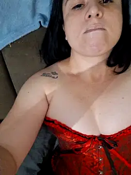 Snapshot of Pocahhontas69 chatting on November 2025 05:13:02 AM Pocahhontas69 online show from November 2025 05:13:02 AM