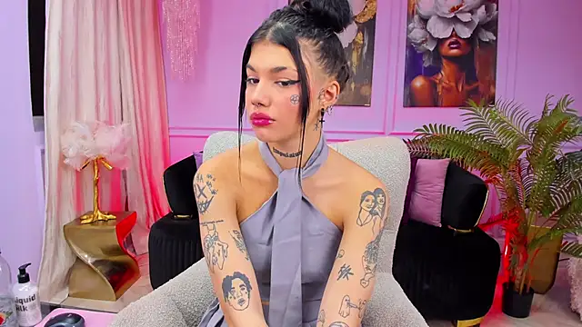 YasminWild online show from December 2025 05:04:02 AM