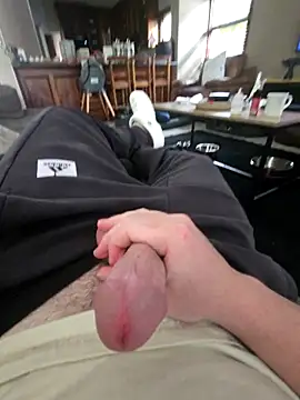 Snapshot of Cheekoy06 chatting on November 2025 12:11:02 PM Cheekoy06 online show from November 2025 12:11:02 PM