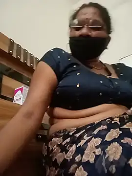 Snapshot of Menka_cut34 chatting on June 2026 10:50:01 AM Menka cut34 online show from June 2026 10:50:01 AM