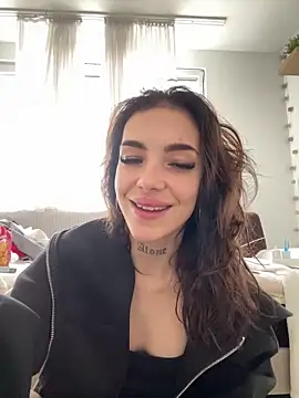 lunababy77 online show from February 2026 01:41:02 PM