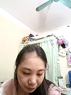 Snapshot of Moon-night222 chatting on December 2025 02:45:02 PM Moon-night222 online show from December 2025 02:45:02 PM