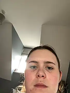 Snapshot of Blonde_Bunny chatting on January 2026 10:42:02 AM Blonde Bunny online show from January 2026 10:42:02 AM