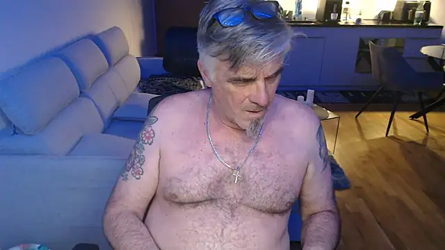 Buidapest online show from April 2026 05:58:02 PM