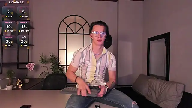 Snapshot of Brandon_starkk chatting on February 2026 11:39:02 AM Brandon starkk online show from February 2026 11:39:02 AM