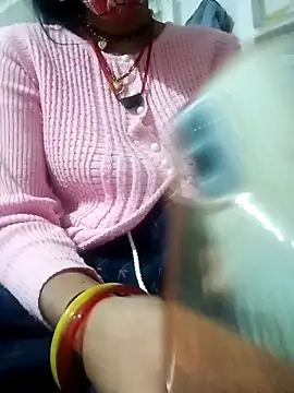 Snapshot of Anushasharma89 chatting on December 2025 12:27:01 AM Anushasharma89 online show from December 2025 12:27:01 AM