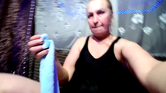 Kissingyouu online show from February 2026 08:46:01 AM