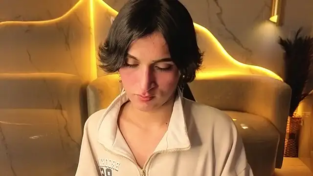 Snapshot of zoe_tp chatting on December 2025 07:53:01 PM zoe tp online show from December 2025 07:53:01 PM