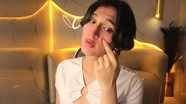 Snapshot of zoe_tp chatting on December 2025 08:07:02 PM zoe tp online show from December 2025 08:07:02 PM