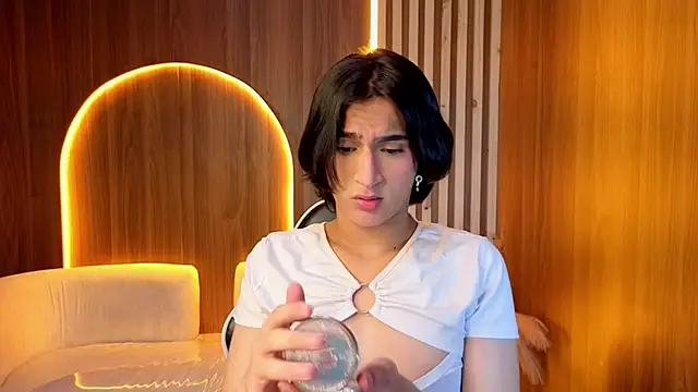 zoe tp online show from February 2026 08:03:02 PM