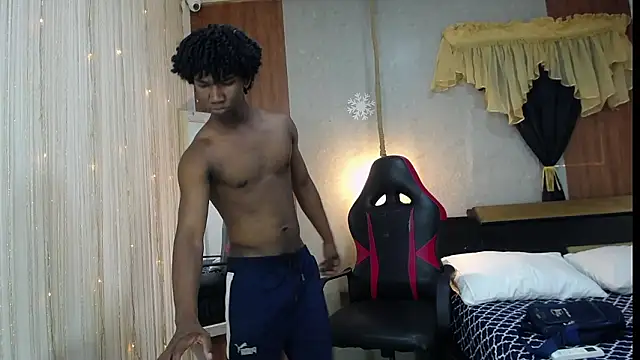 Snapshot of negga_cum chatting on January 2026 07:11:01 PM negga cum online show from January 2026 07:11:01 PM