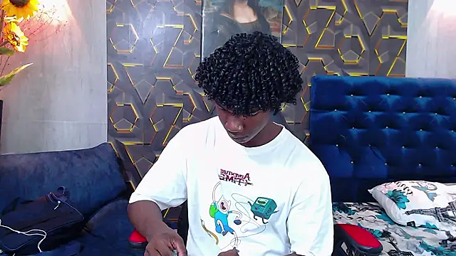 Snapshot of negga_cum chatting on February 2026 02:24:02 PM negga cum online show from February 2026 02:24:02 PM