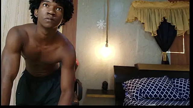 Snapshot of negga_cum chatting on February 2026 01:33:02 PM negga cum online show from February 2026 01:33:02 PM