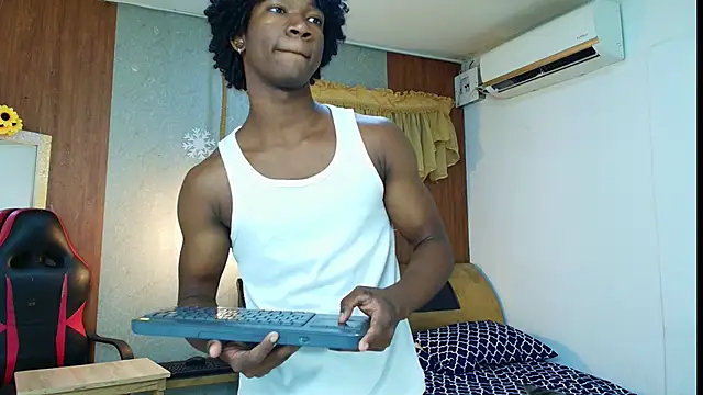 Snapshot of negga_cum chatting on February 2026 12:36:01 PM negga cum online show from February 2026 12:36:01 PM