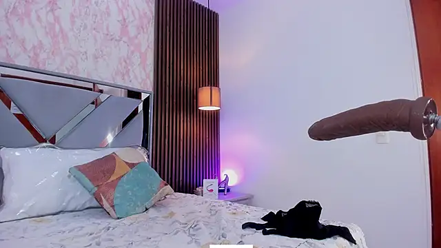 Lorna queen online show from January 2026 07:52:01 PM