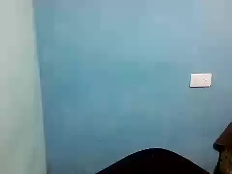 Snapshot of juliannn24 chatting on November 2025 06:24:02 PM juliannn24 online show from November 2025 06:24:02 PM